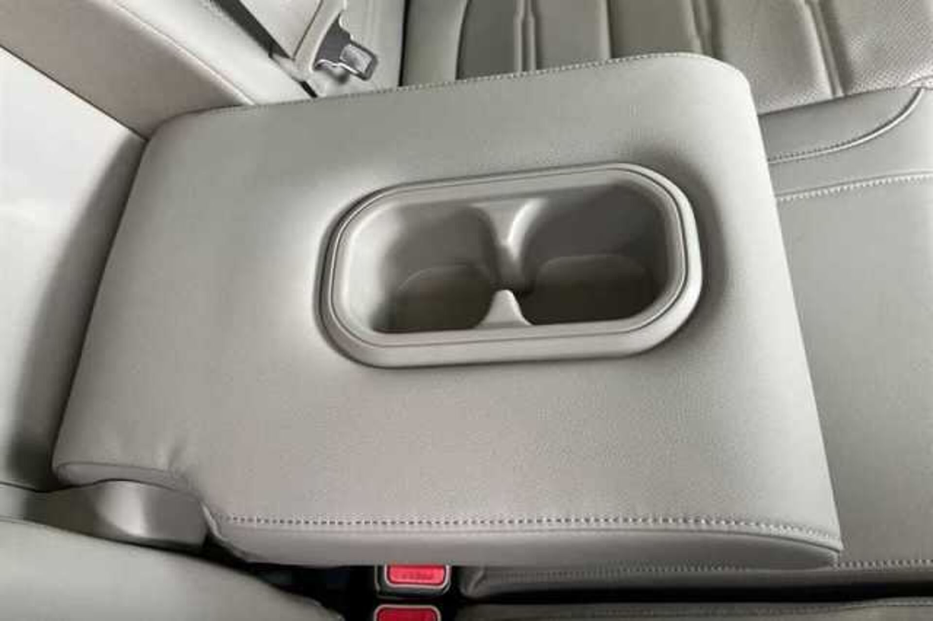 Honda CR-V Hybrid 2.0 I-MMD HYBRID SR 5DR ECVT 