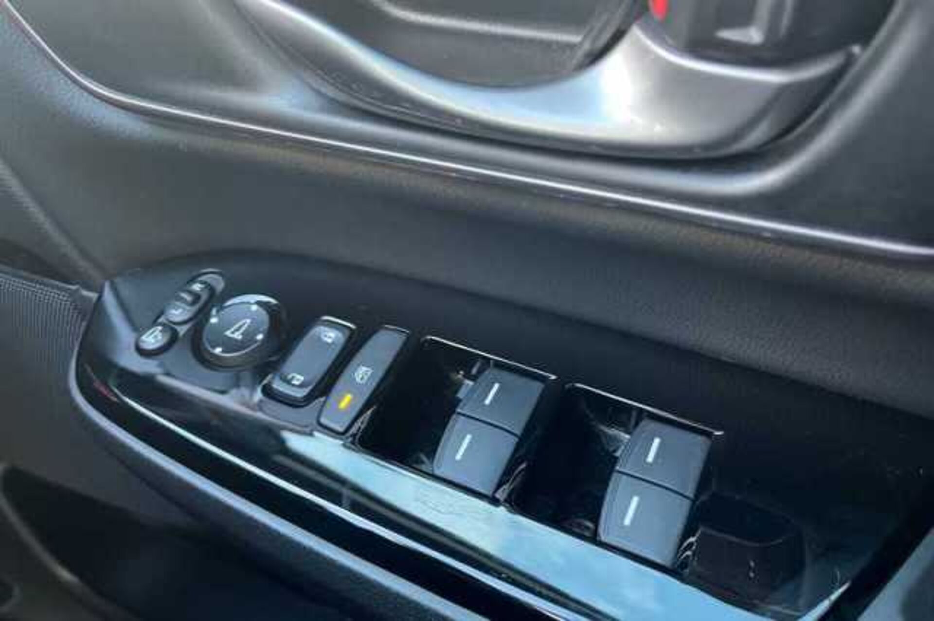 Honda CR-V Hybrid 2.0 I-MMD HYBRID SR 2WD 5DR ECVT 