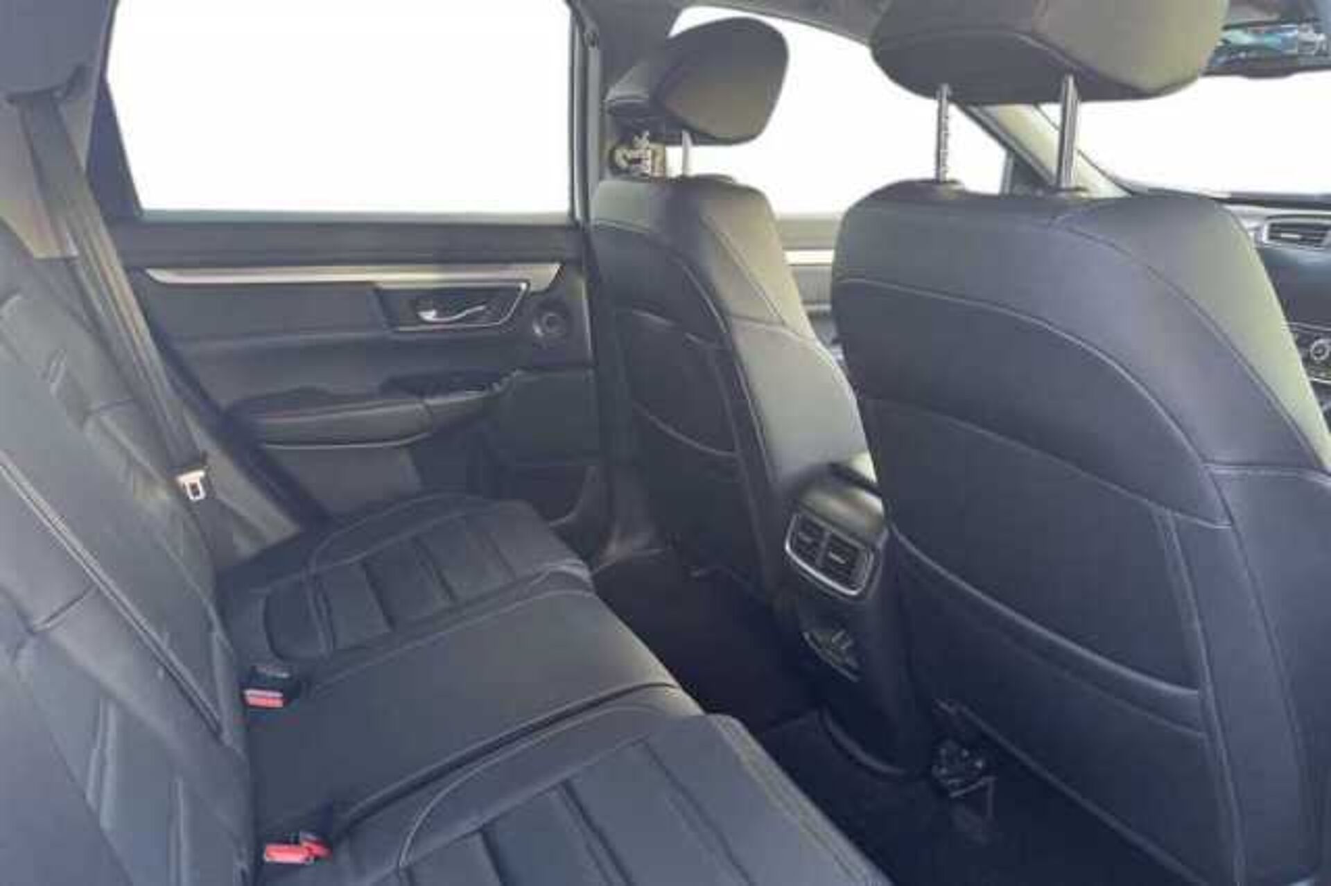 Honda CR-V Hybrid 2.0 I-MMD HYBRID SR 2WD 5DR ECVT 