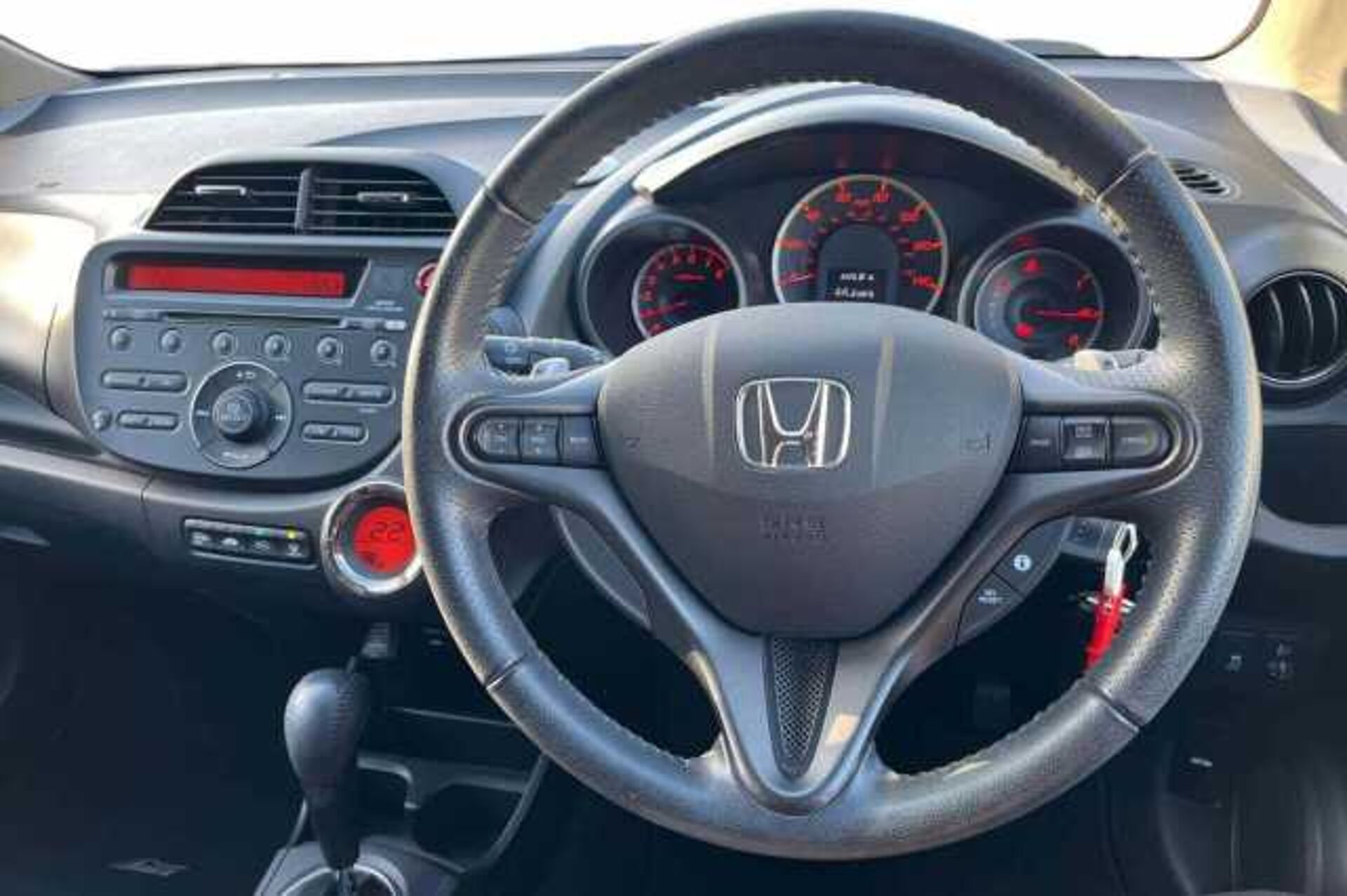 Honda Jazz 1.4 i-VTEC ES Plus Hatchback 5dr Petrol CVT Euro 5 (99 ps) 