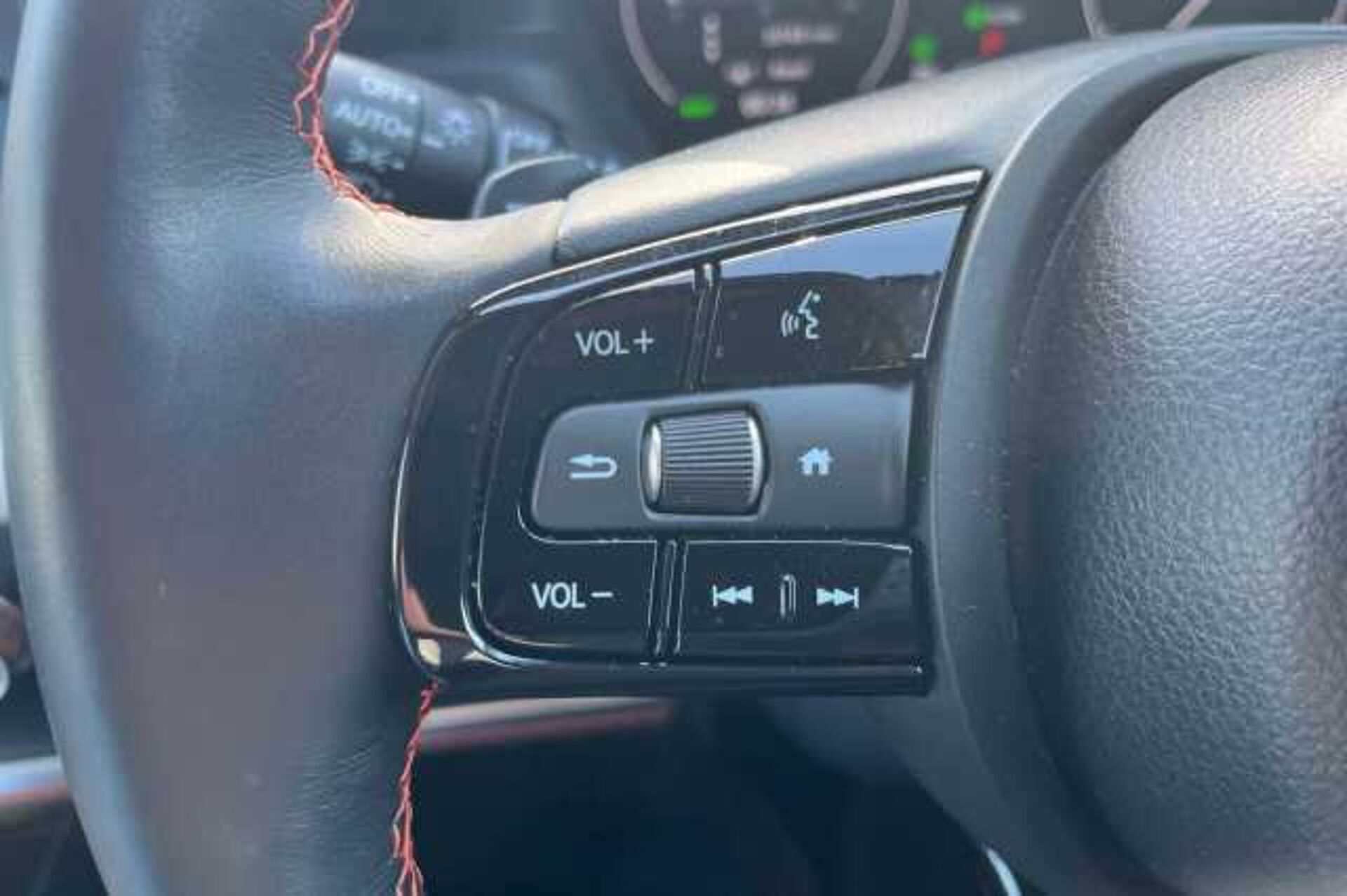 Honda HR-V Hybrid 1.5 h i-MMD Advance Style SUV 5dr Petrol Hybrid CVT Euro 6 (s/s) (131 ps) 