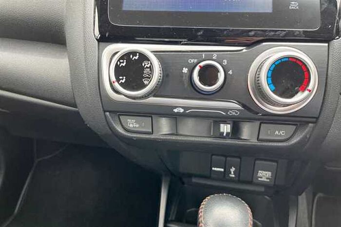 Honda Jazz 1.5 I-VTEC SPORT 5DR CVT 