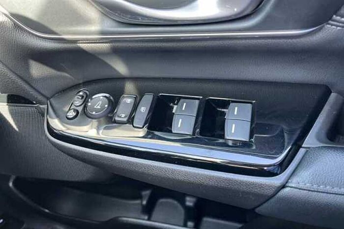 Honda CR-V Hybrid 2.0 I-MMD HYBRID SR 2WD 5DR ECVT 