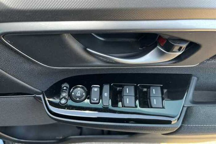 Honda CR-V Hybrid 2.0 I-MMD HYBRID SE 2WD 5DR ECVT 