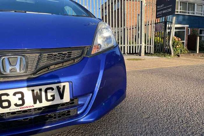 Honda Jazz 1.4 i-VTEC ES Plus Hatchback 5dr Petrol CVT Euro 5 (99 ps) 