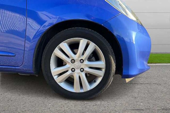 Honda Jazz 1.4 i-VTEC ES Plus Hatchback 5dr Petrol CVT Euro 5 (99 ps) 